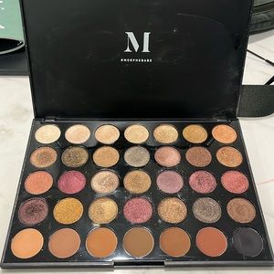 Used morphe eye shadow palette